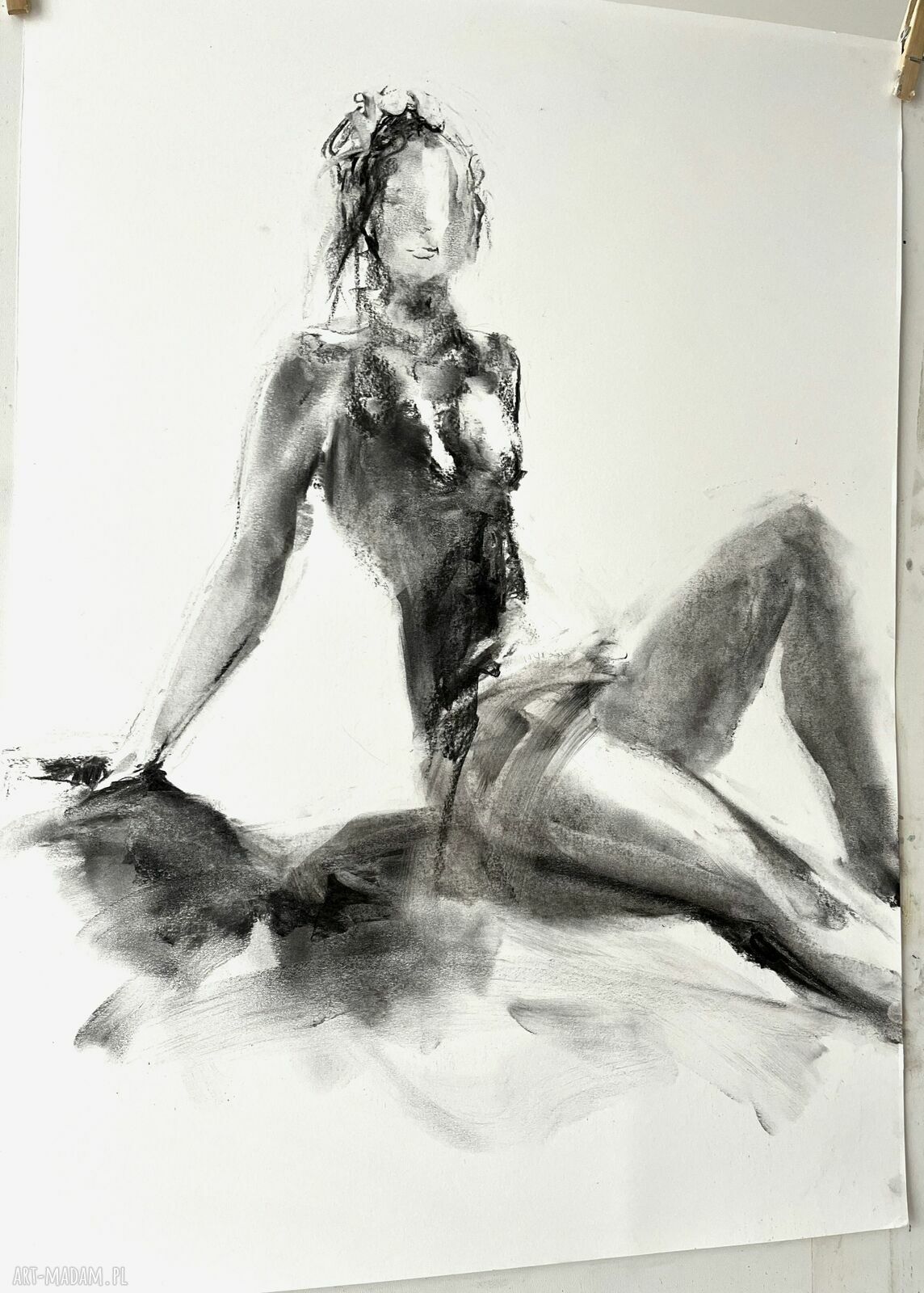 Szkic kobiety w węglu 50x70 cm - oryginalny obraz do sypialni