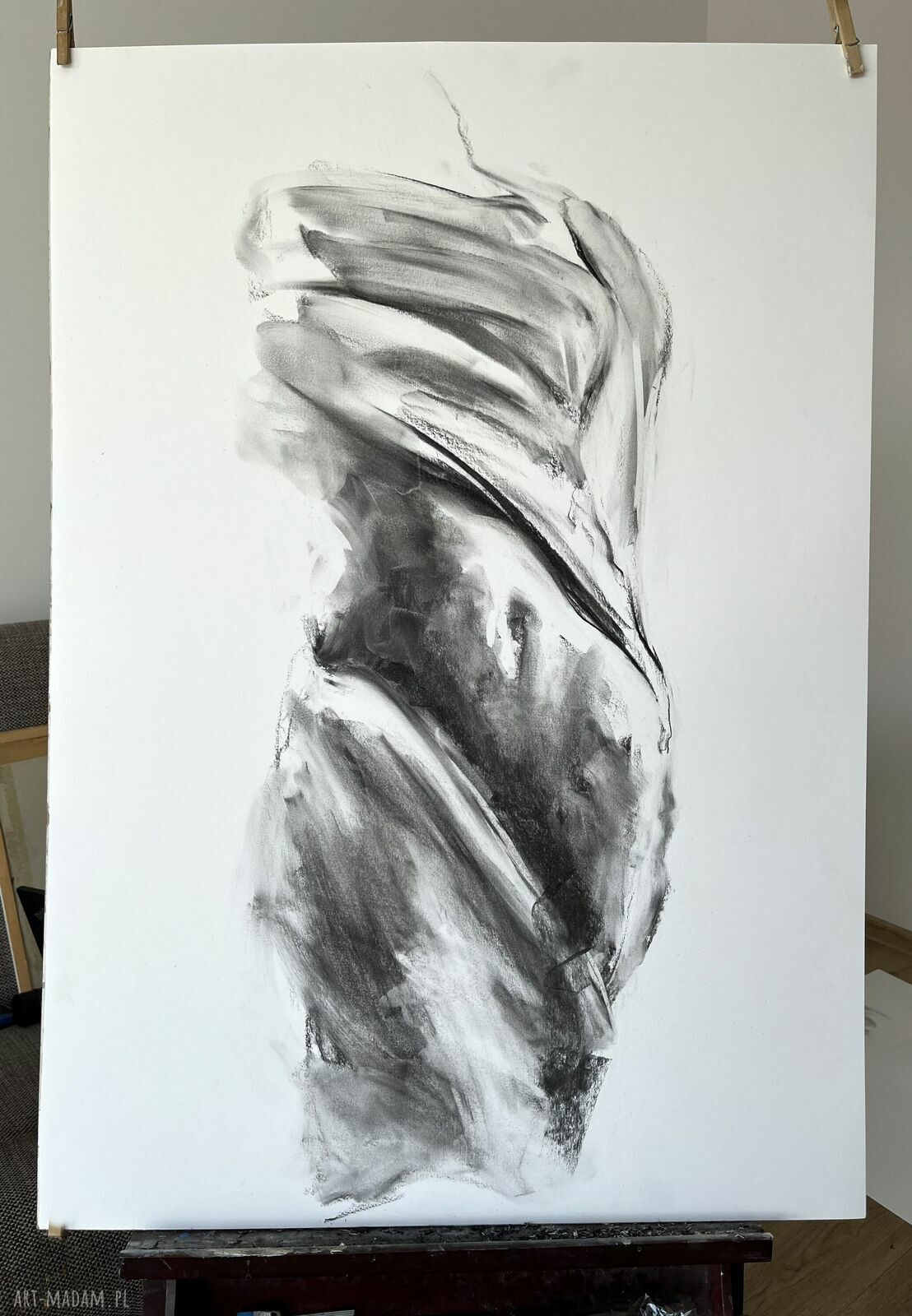 Szkic Kobiety 100x70 cm - obraz z węgla na białym papierze