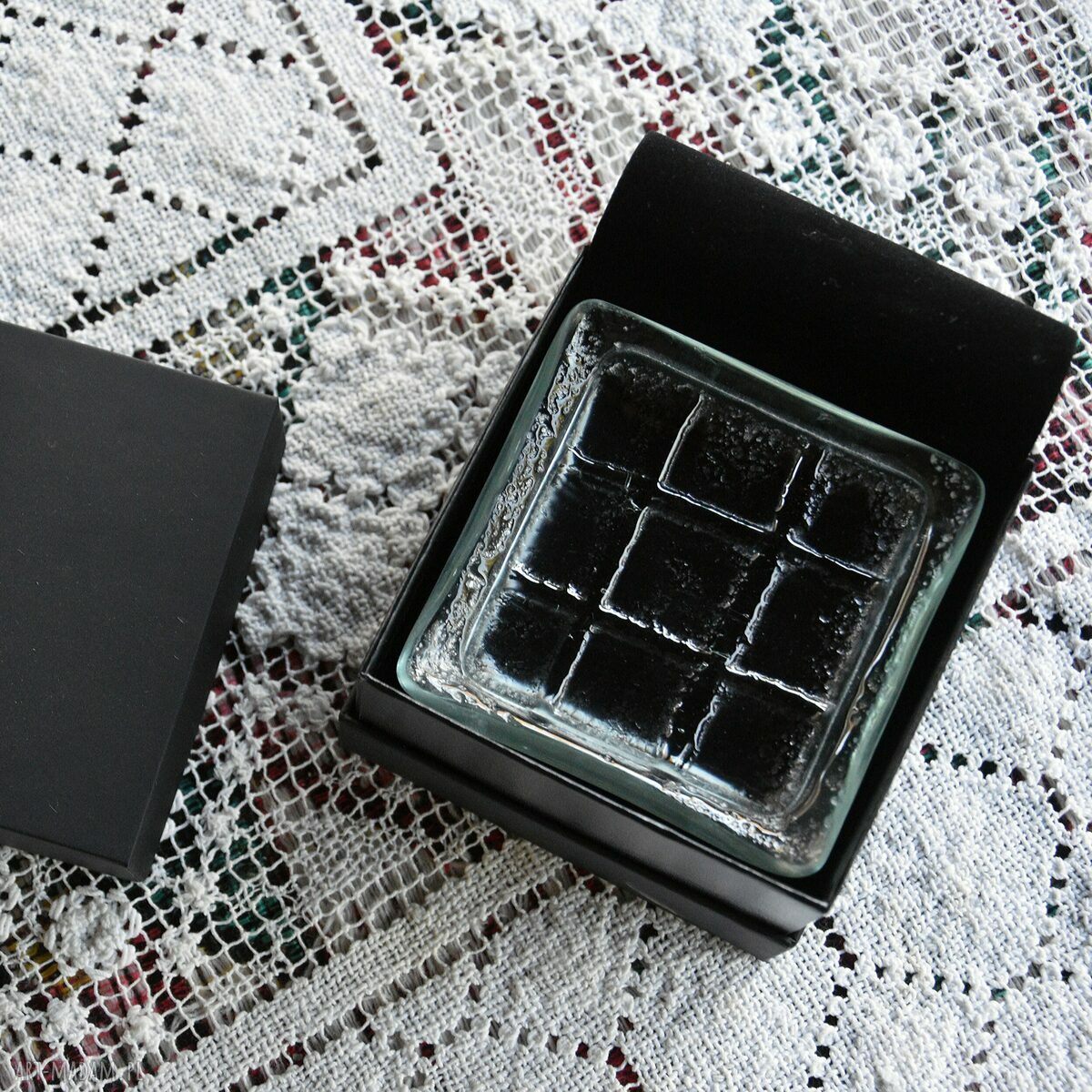 Szklana gra w kółko i krzyżyk - elegancki prezent handmade z fusingu