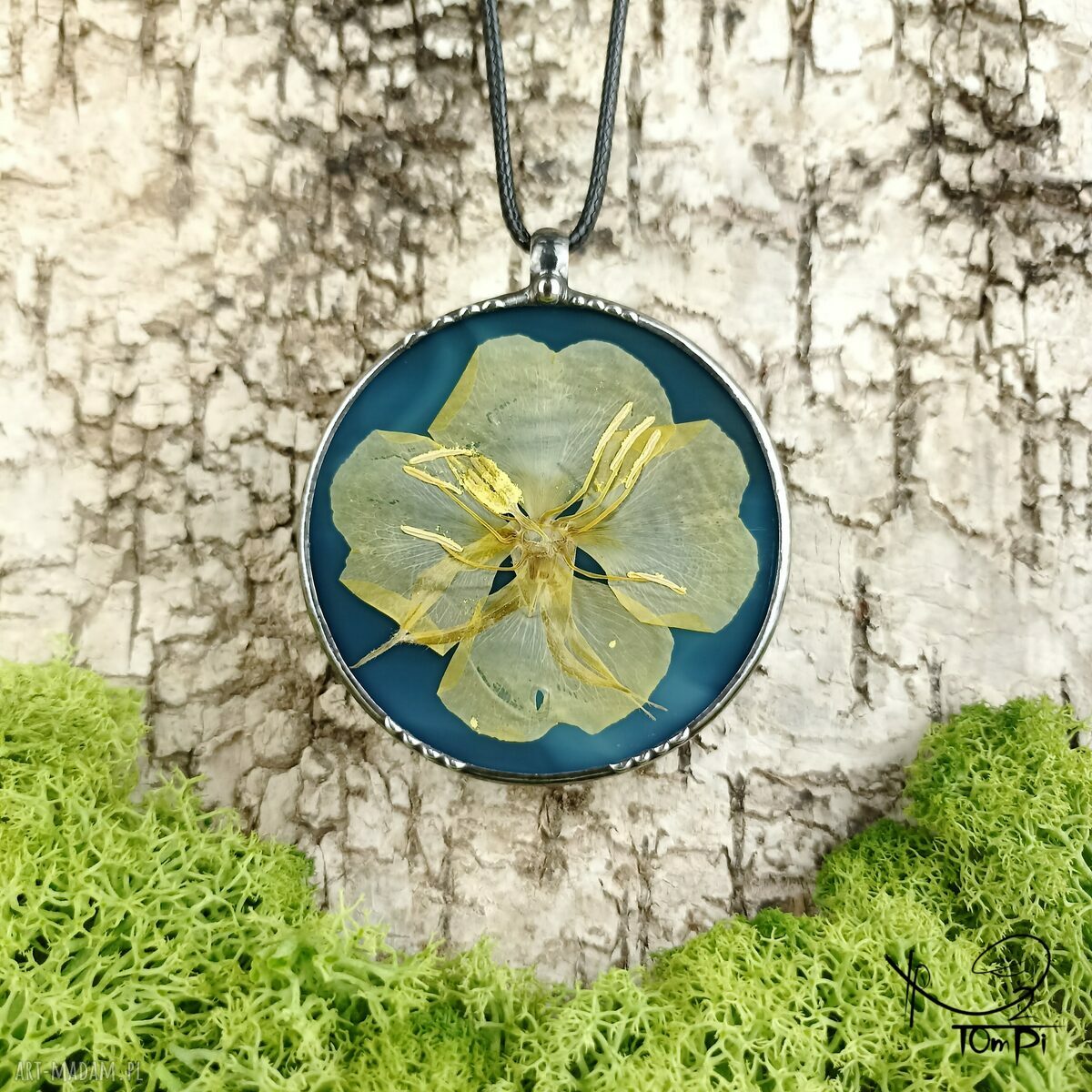 Szklany medalion Tiffany z kwiatem wiesiołka (granatowy)