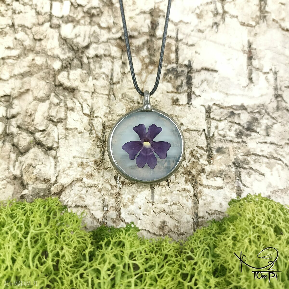 Okrągły szklany medalion Tiffany z werbeną (białawy)