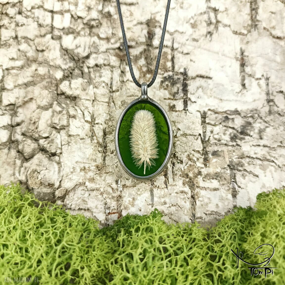 Szklany medalion Elipsa z koniczyną polną - ręcznie robiony Tiffany (zielony)