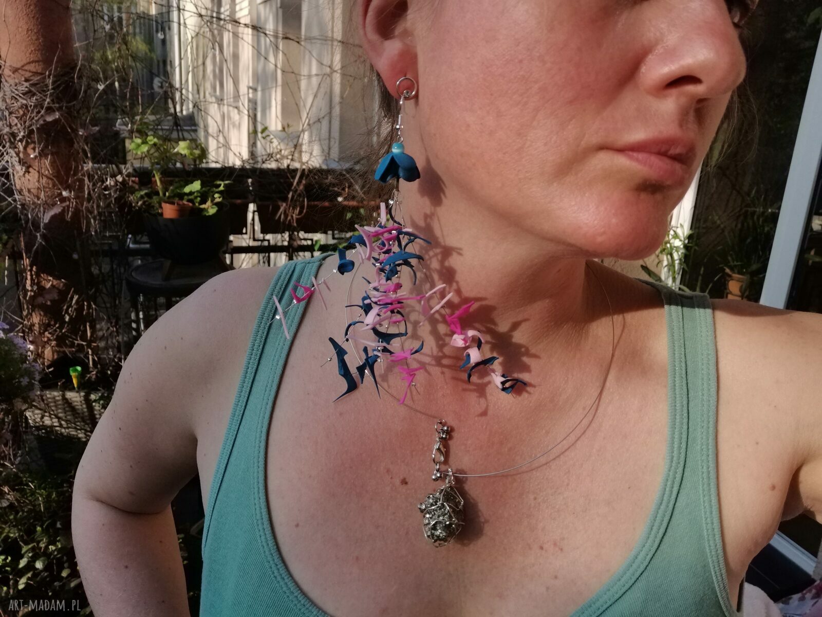 Kolczyki Szlanstwo Kwiatowe Boho Etno - lekkie, bujne i kolorowe Frida