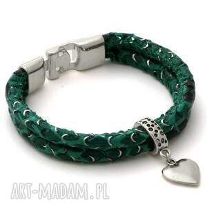 emerald snake strap with heart pendant