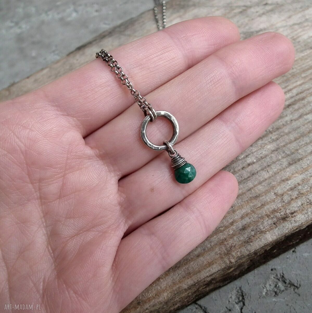 naszyjniki: SREBRO I SZMARAGD DELIKATNY NASZYJNIK. hand made