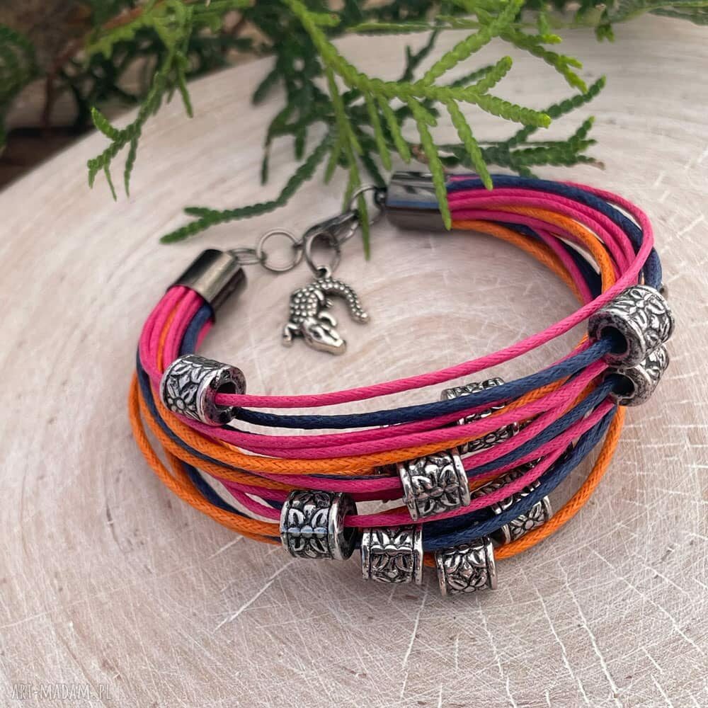 Sznurkowa bransoletka boho w intensywnych kolorach w182