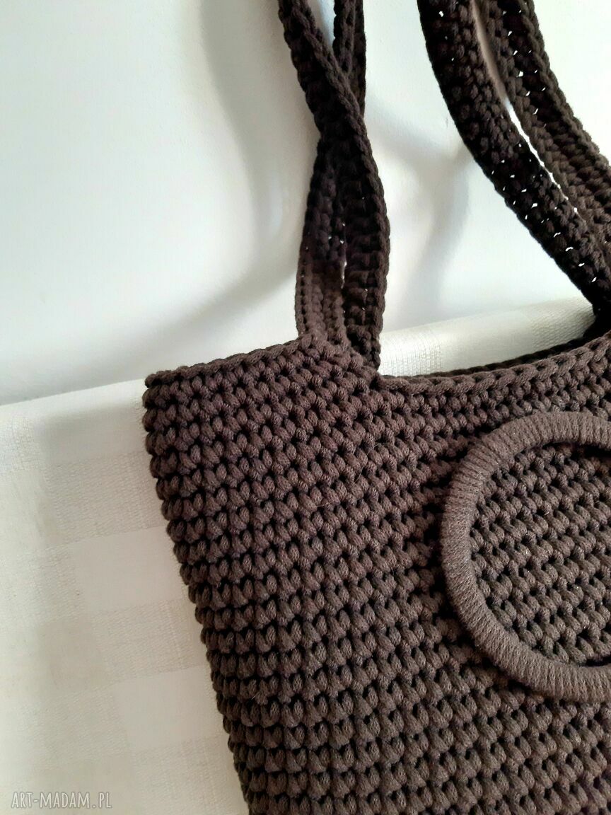 Sznurkowa torba w ciemnobrązowym kolorze - ręczne sploty na ramię