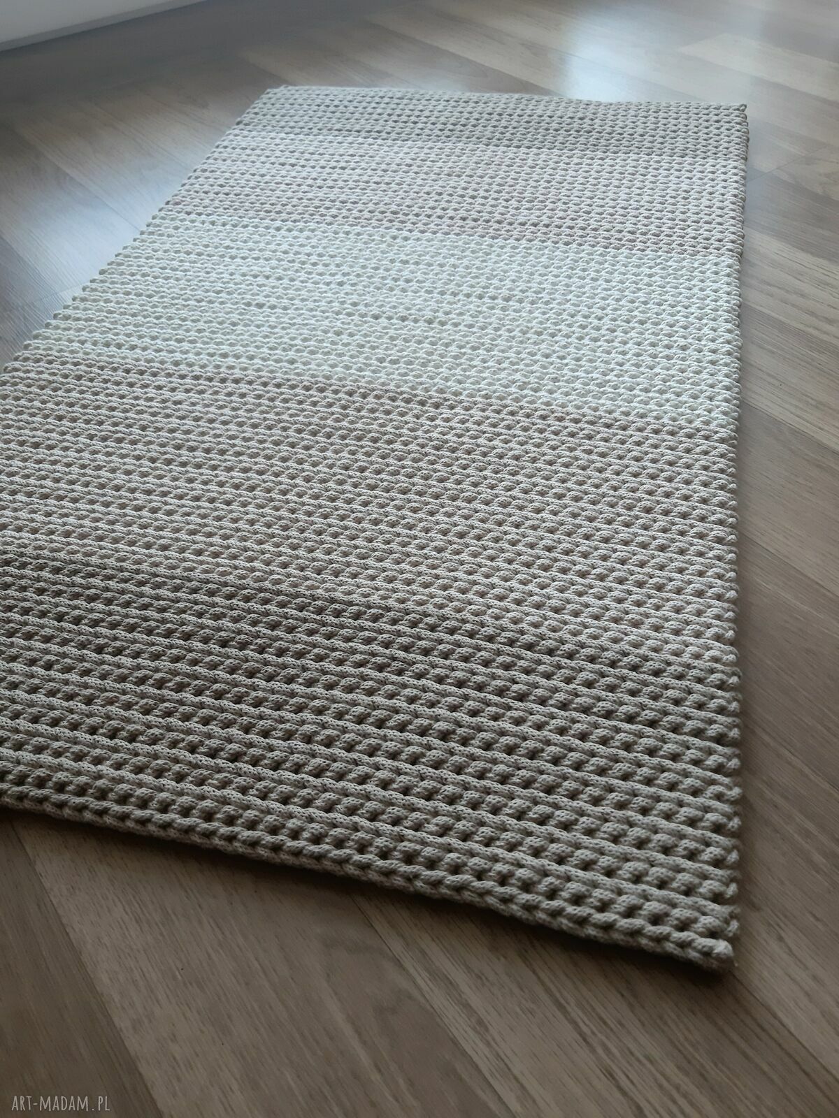 Sznurkowy dywanik z bawełnianego sznurka 49x83 cm w ciepłych kolorach
