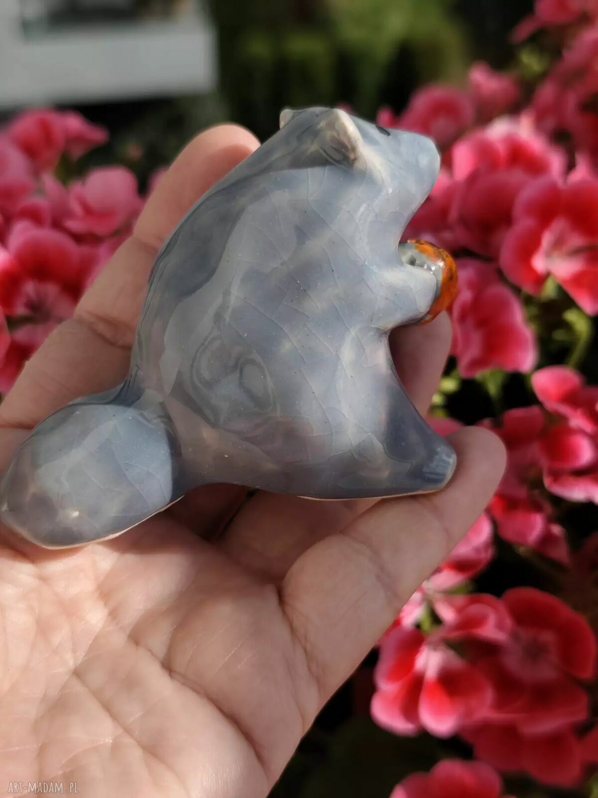 Ceramiczny szop pracz - ręcznie robiona figurka dekoracyjna