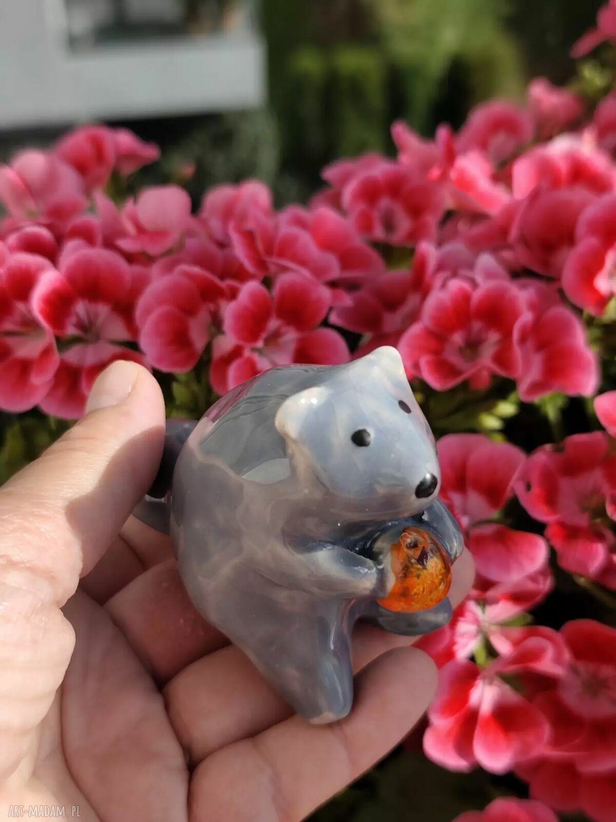 Ceramiczny szop pracz - ręcznie robiona figurka dekoracyjna