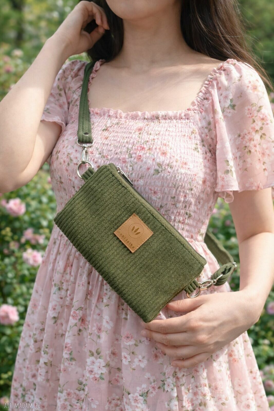 Sztruksowa mini nerka saszetka na telefon Khaki