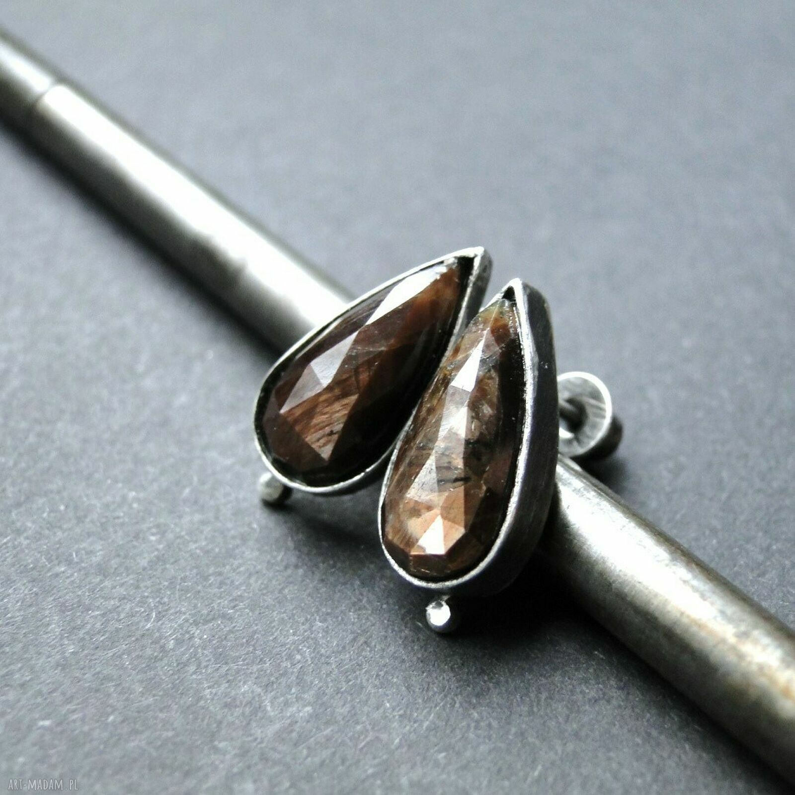 Oryginalne kolczyki handmade dla kobiet