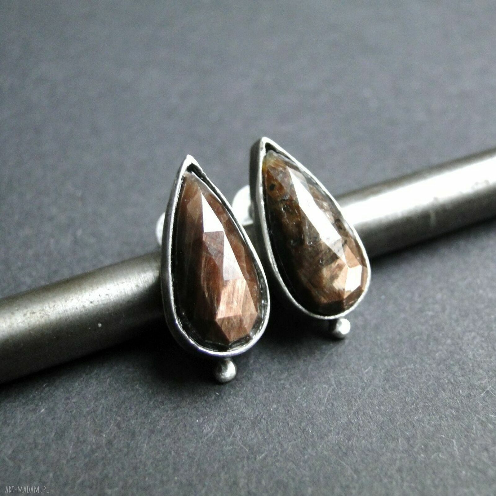 Oryginalne kolczyki handmade dla kobiet