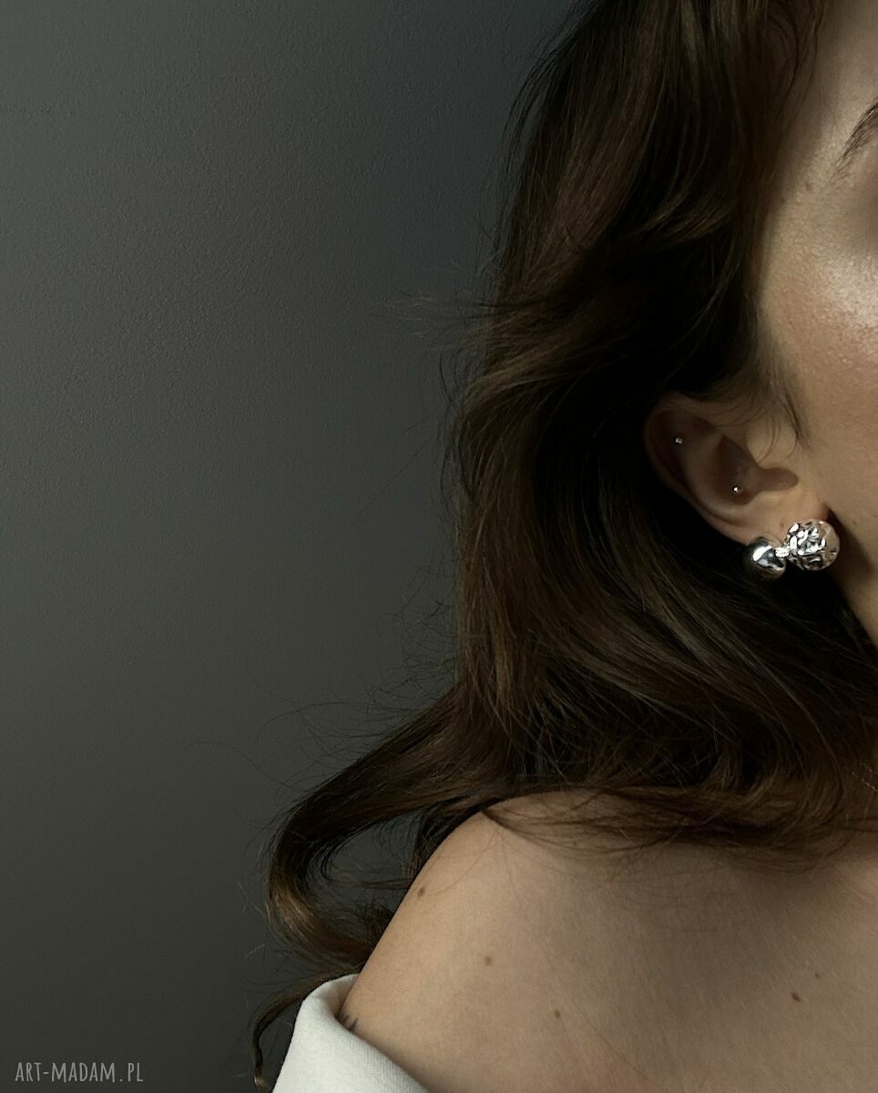 kolczyki: Srebrne kolczyki duże gniecione koła Ręcznie zrobione