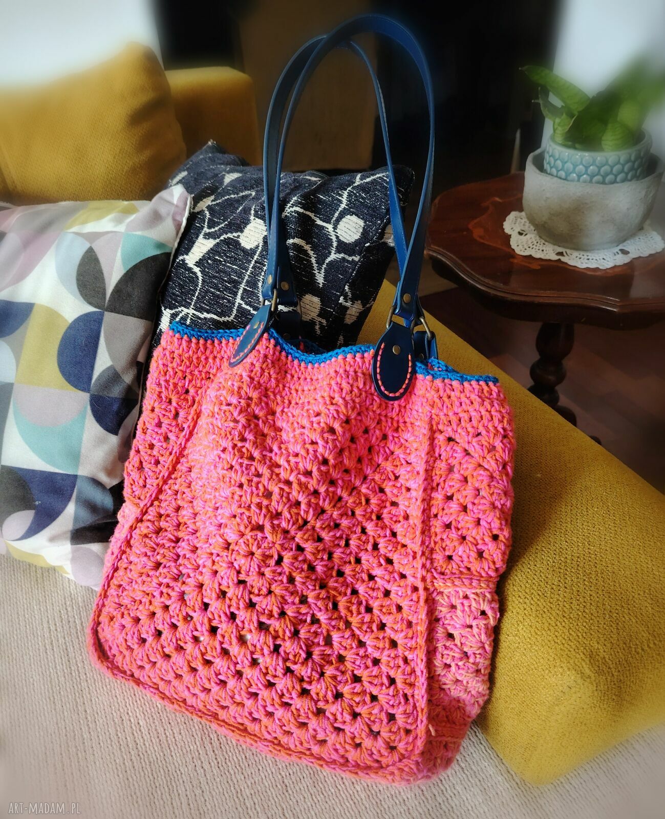 Kolorowa szydełkowa torebka boho na ramię 37x37