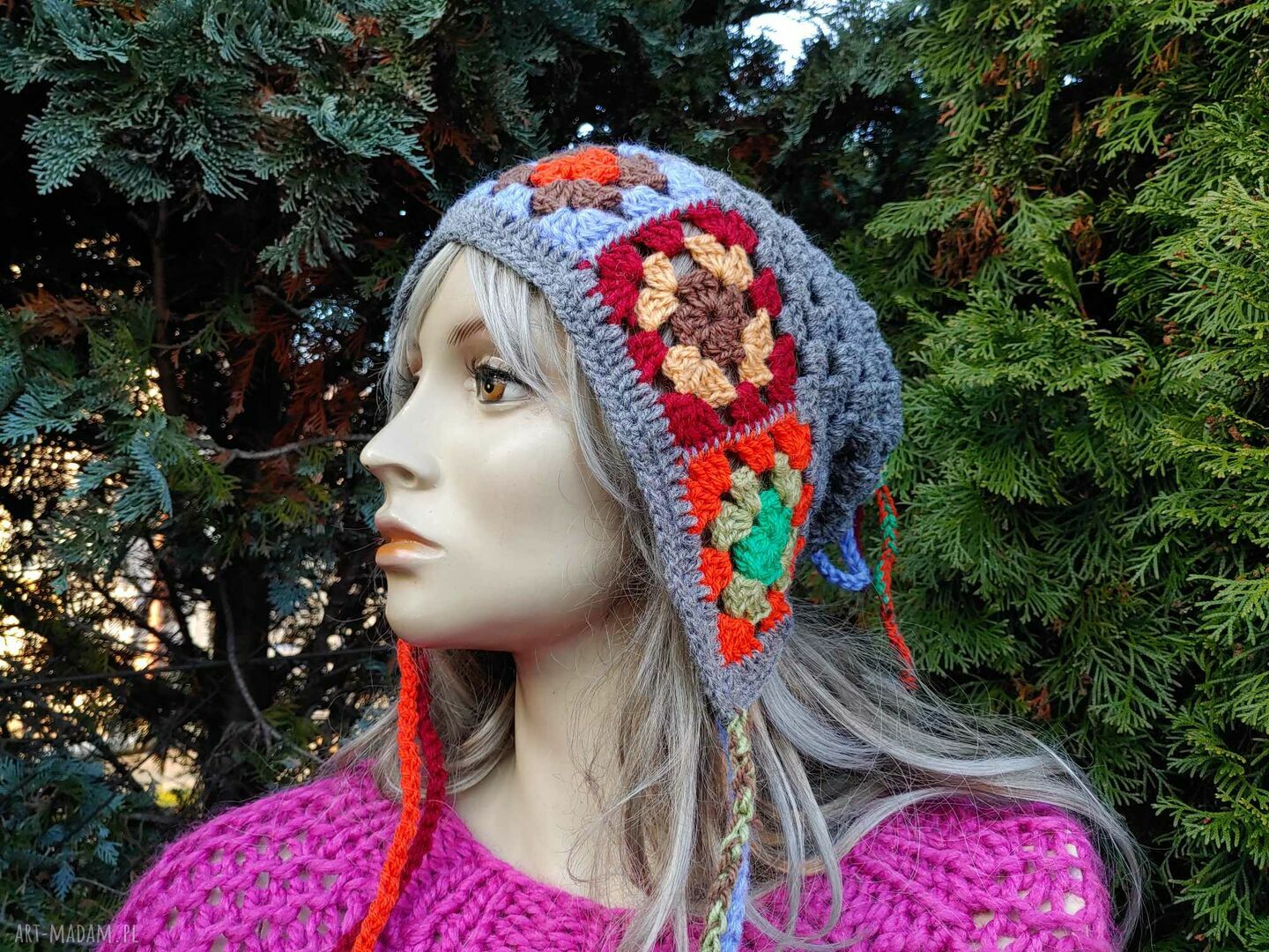 Czapka slouchy bonnet „Kwadraty Babuni” - szydełkowa z angorą