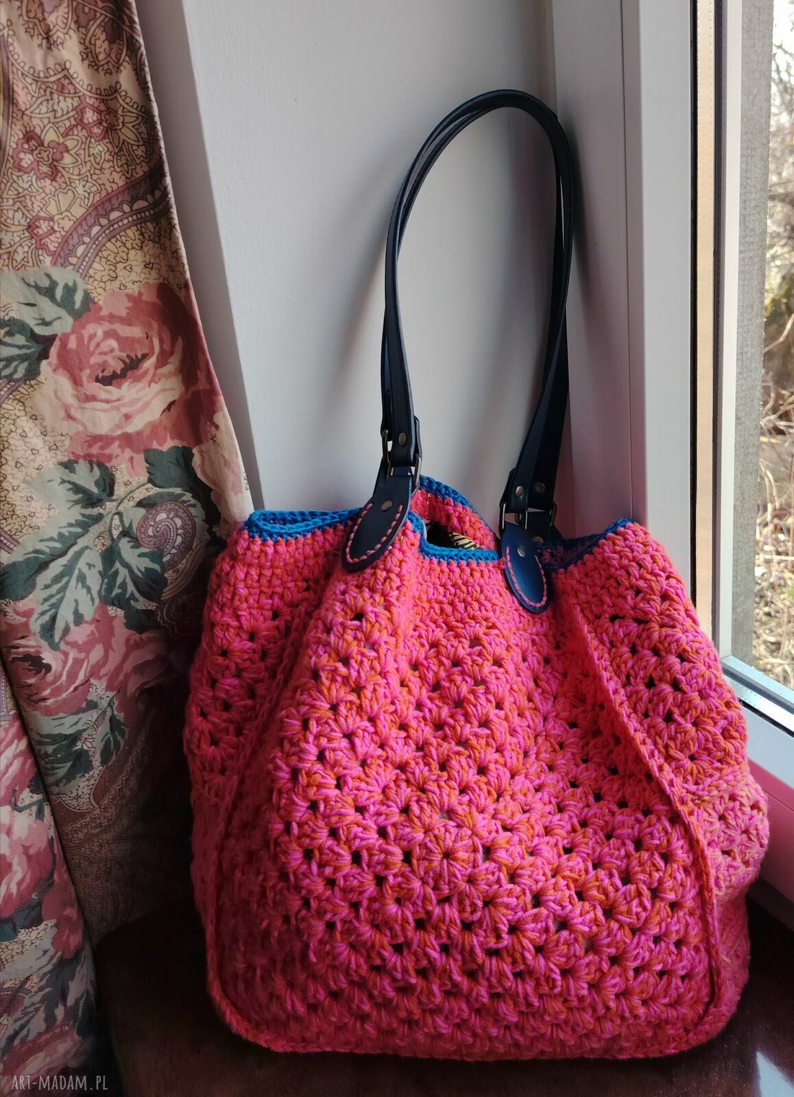 Kolorowa szydełkowa torebka boho na ramię 37x37