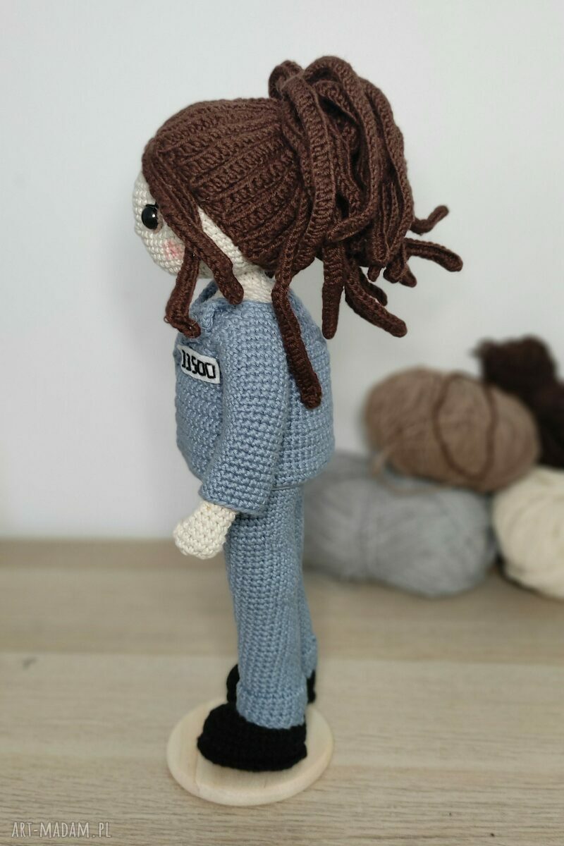 lalki: Szydełkowa lalka więźniarka hand made