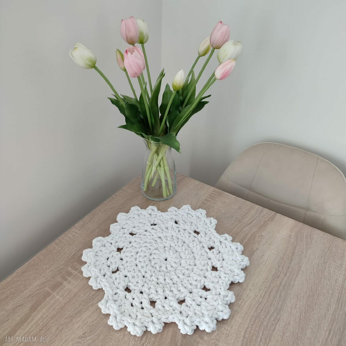Podkładka szydełkowa ze sznurka bawełnianego 32 cm