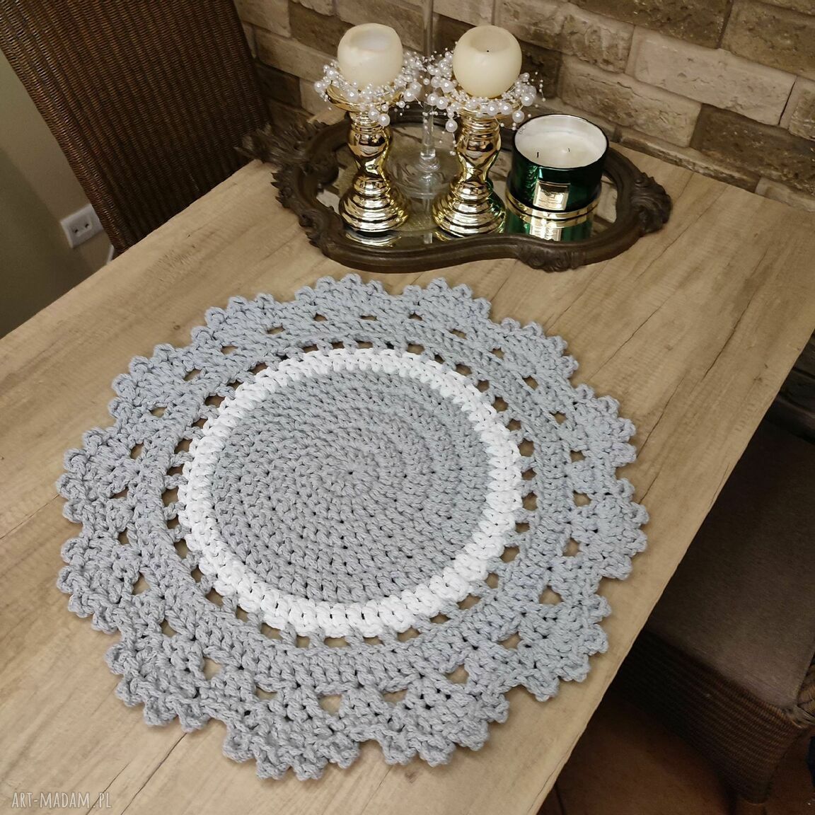 Podkładka szydełkowa na stolik 60 cm (handmade)