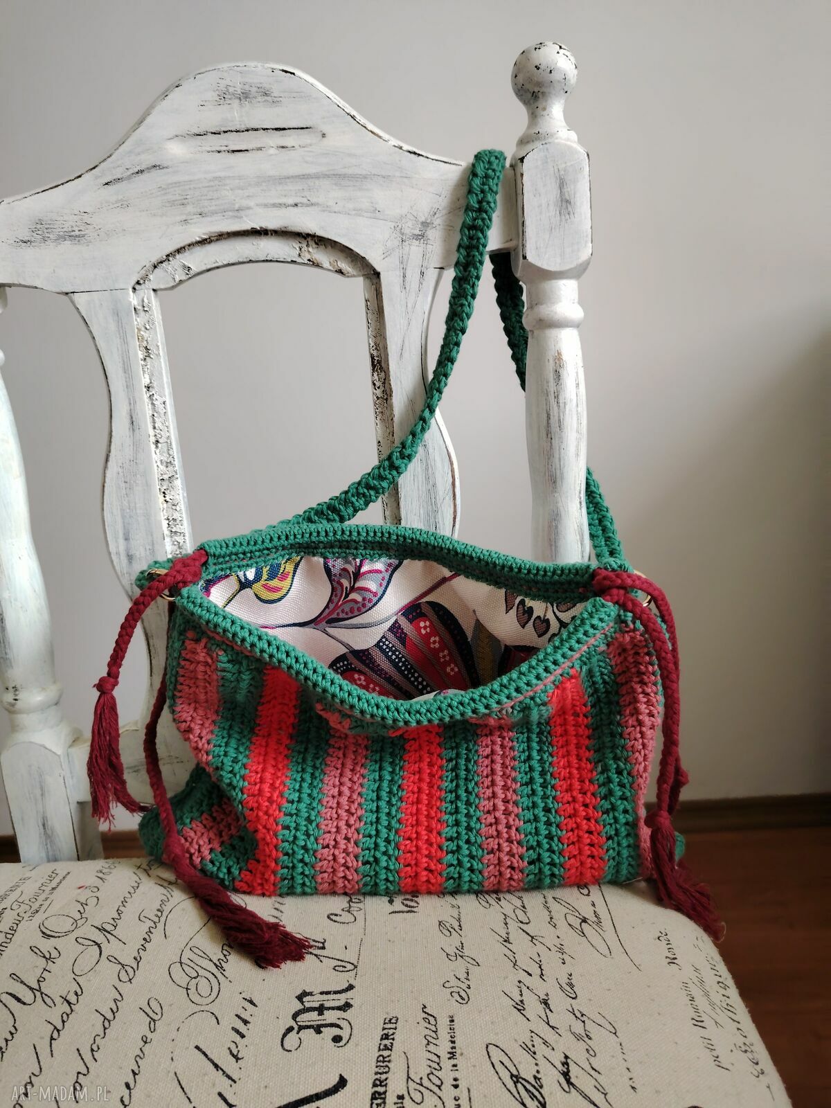 Szydełkowa torba na ramię w kolorowe paski z podszewką - 35x23
