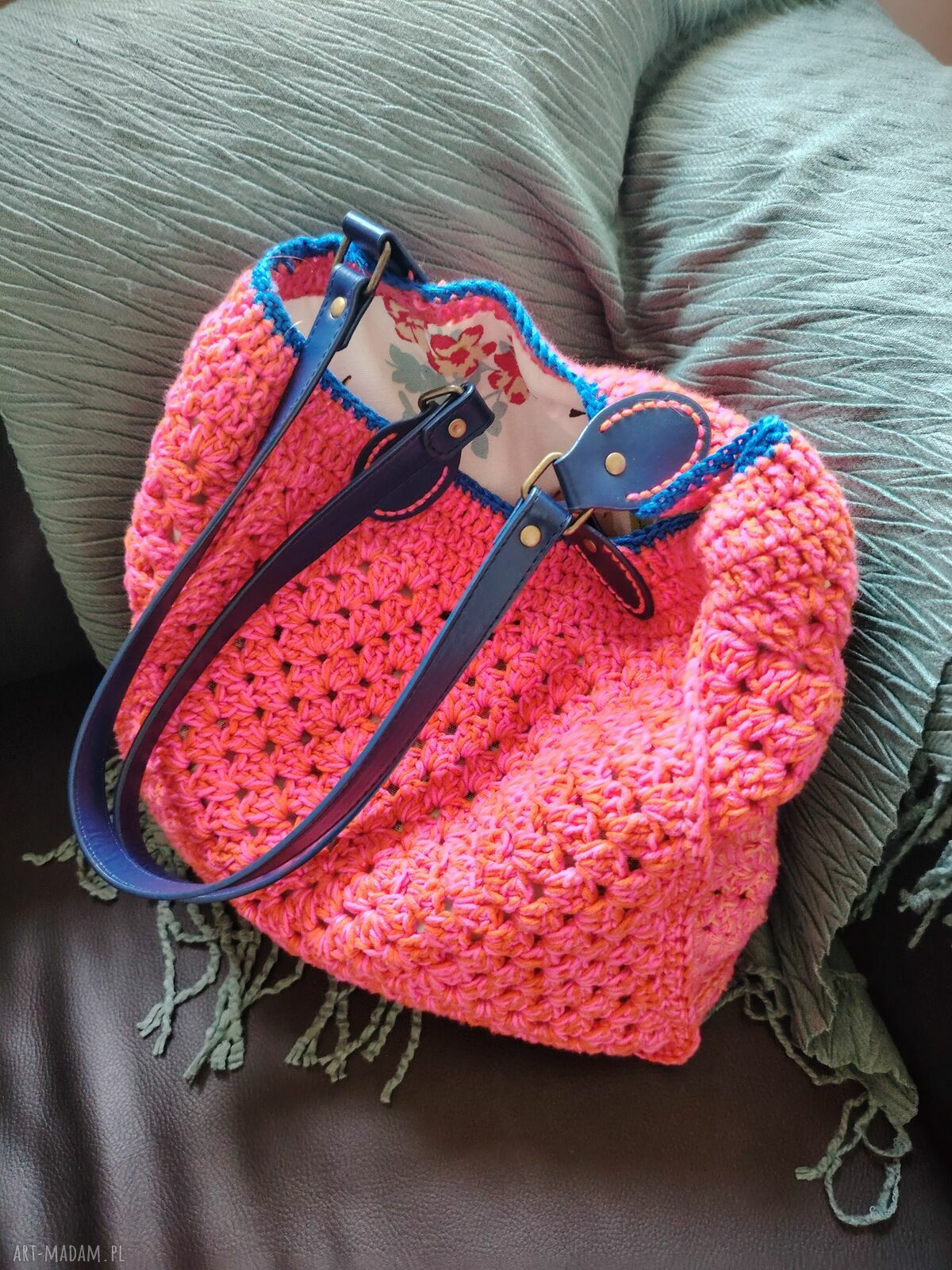 Kolorowa szydełkowa torebka boho na ramię 37x37