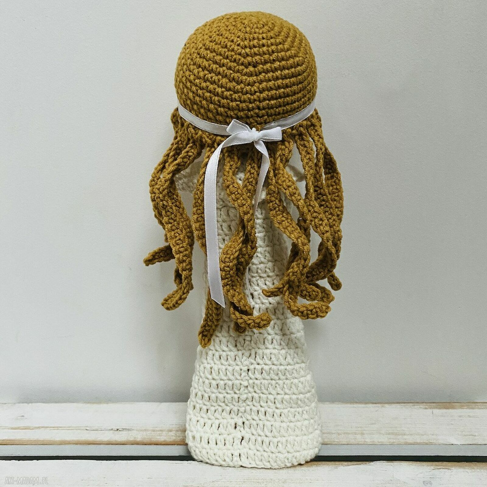 Szydełkowy Anioł Stróż handmade - lalka dekoracyjna dla dziecka