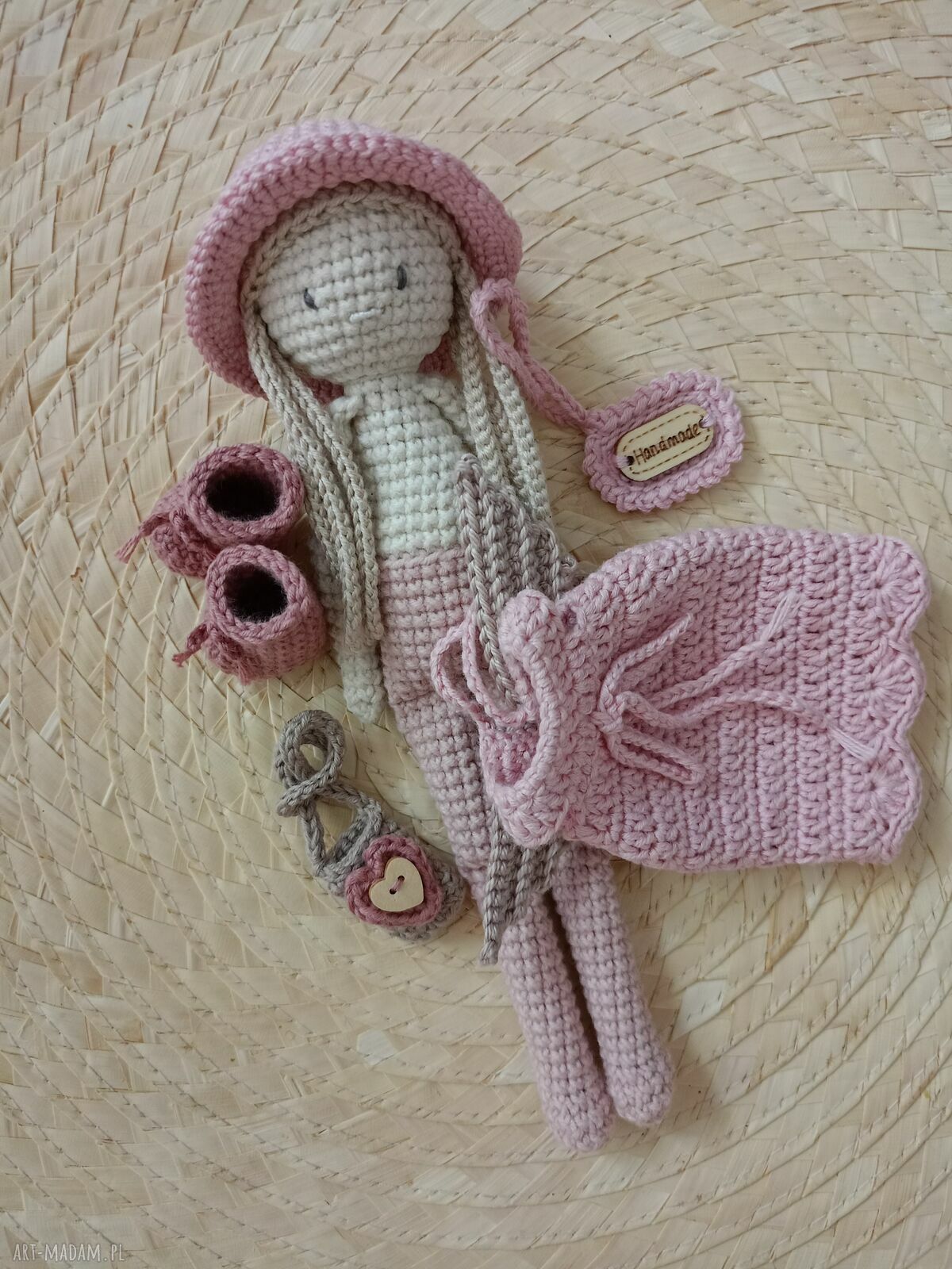 Szydełkowy aniołek jasnoróżowy - dekoracja handmade dla dziewczynki
