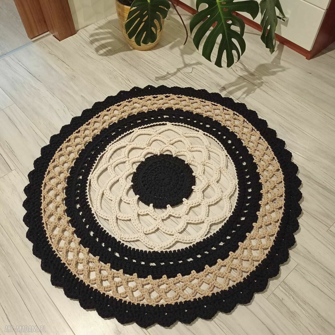 Dywan szydełkowy ze sznurka bawełnianego 100 cm (boho, ręcznie robiony)