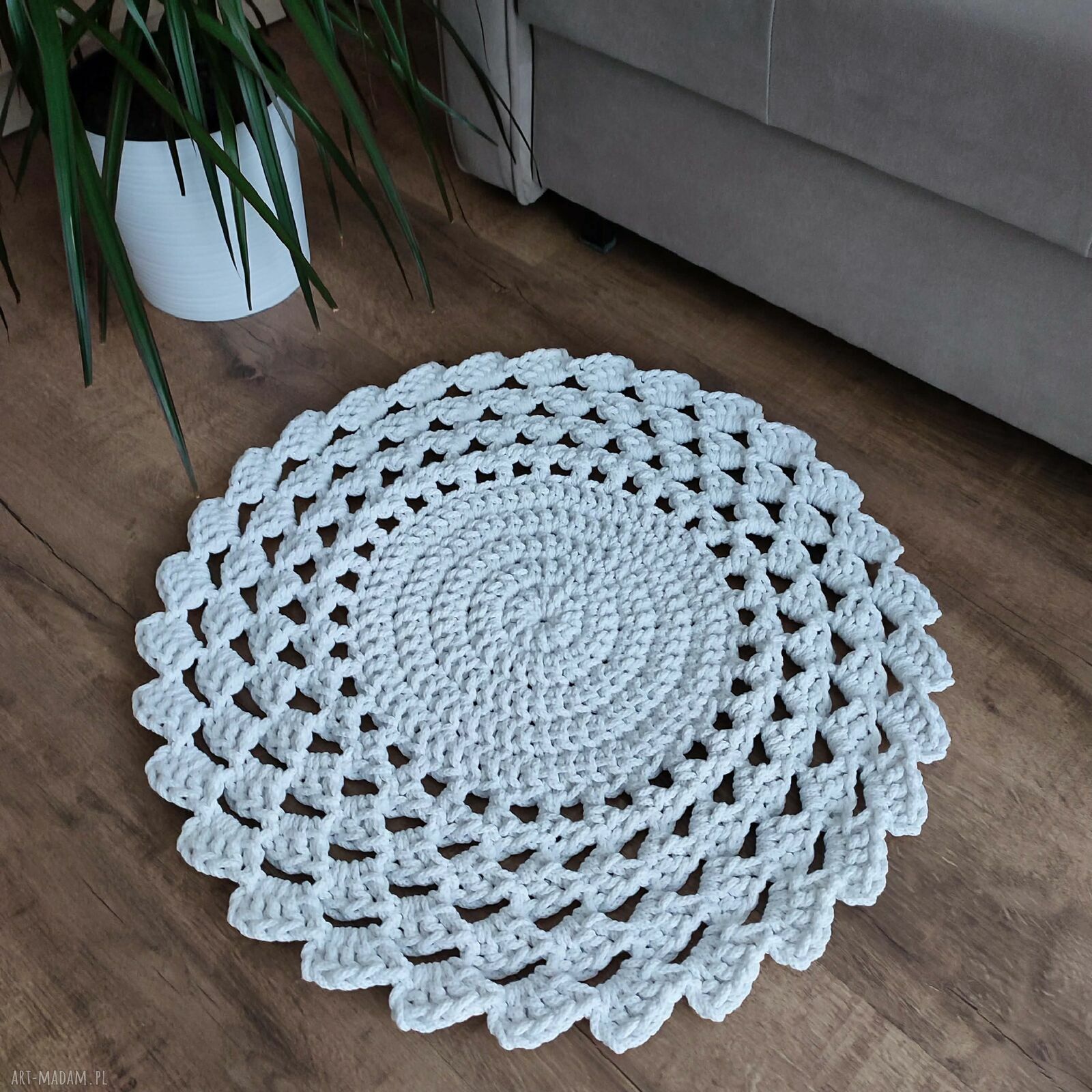 Dywan szydełkowy okrągły ze sznurka bawełnianego 60 cm