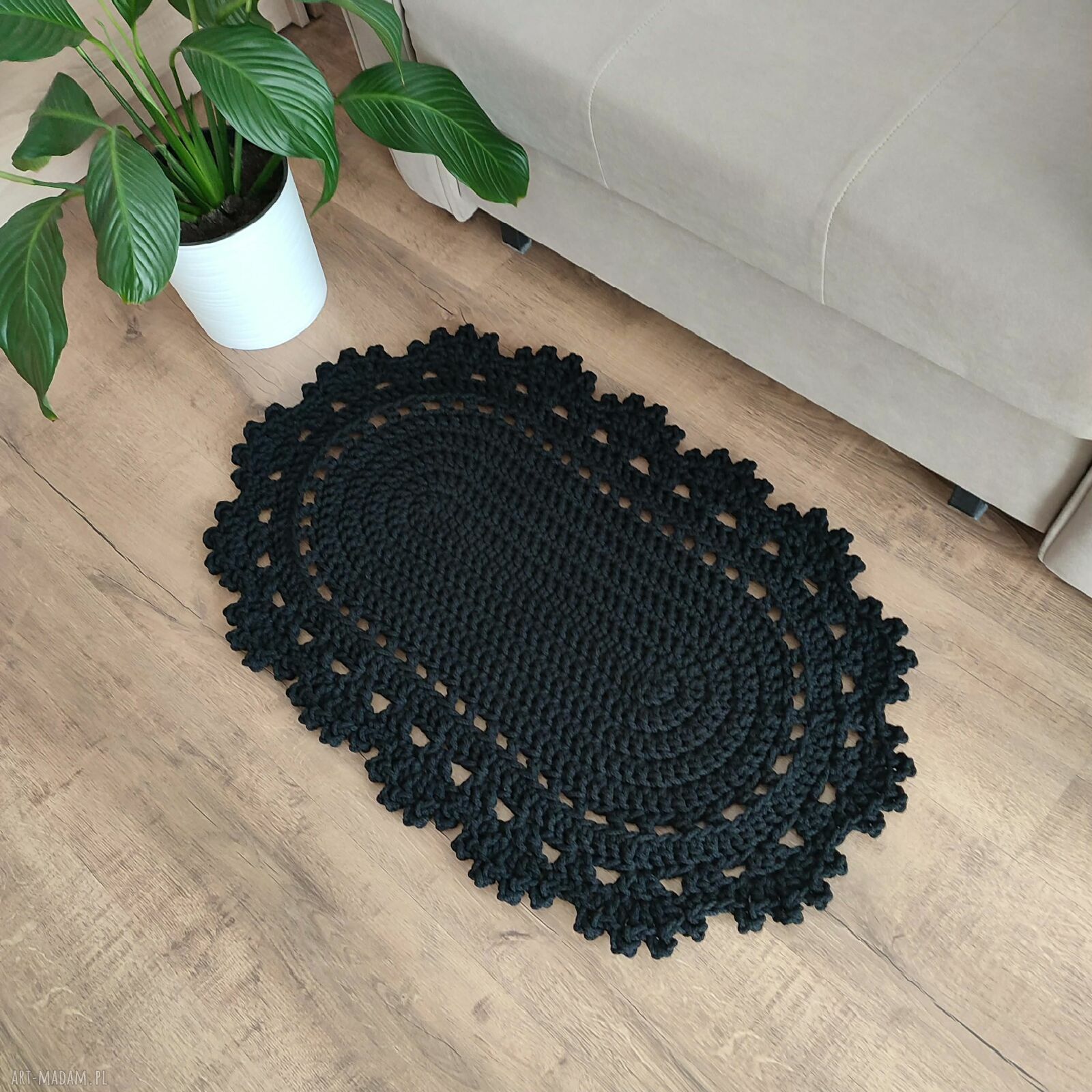 Dywan szydełkowy owalny 50x80 cm ze sznurka bawełnianego (handmade)