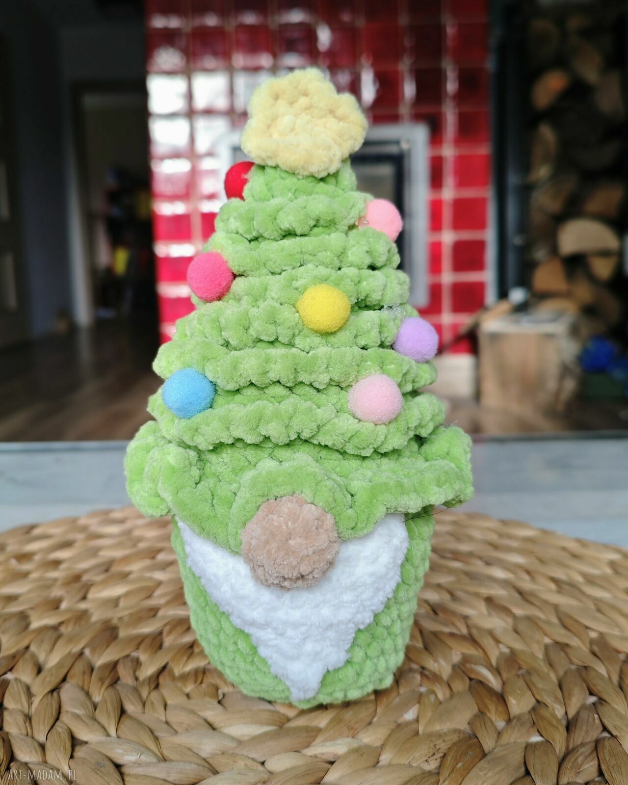 art-Madam.pl: Szydełkowy krasnal Choinka - maskotka handmade 12 cm z włóczki szenilowej