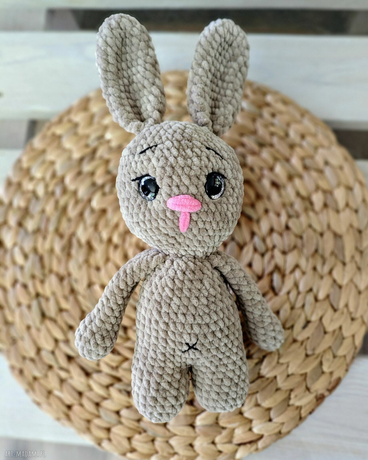 Szydełkowy królik króliczek maskotka handmade przytulanka klasyka