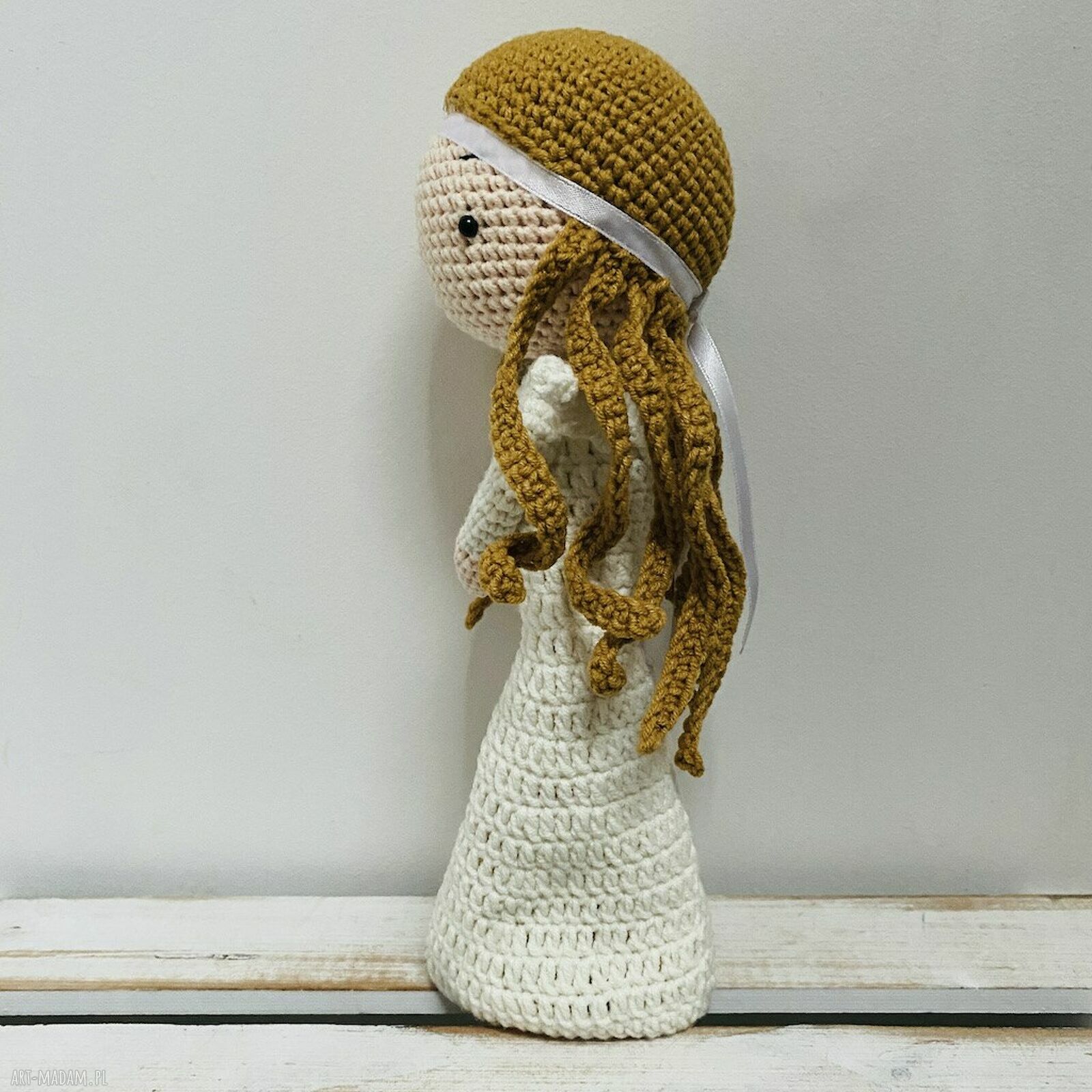 Szydełkowy Anioł Stróż handmade - lalka dekoracyjna dla dziecka