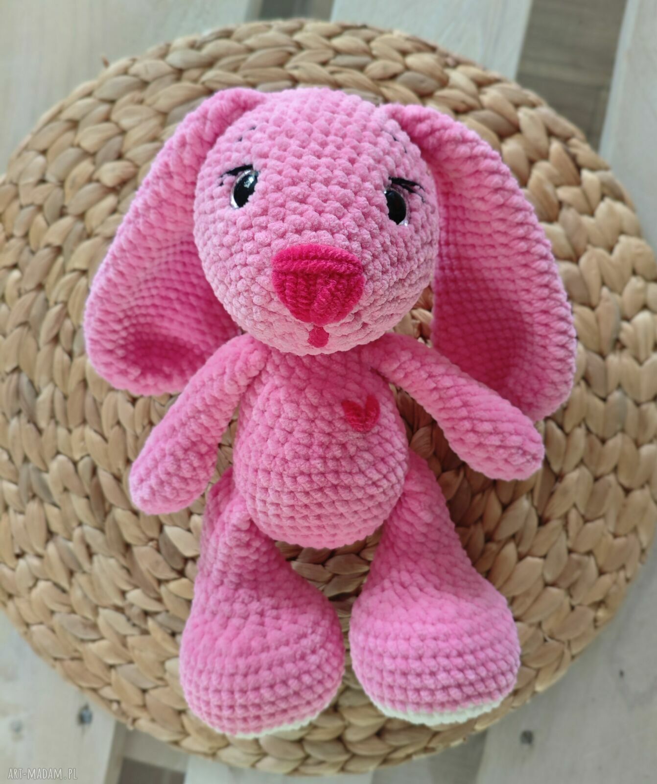 Szydełkowy pluszowy króliczek - handmade przytulanka dla dziecka