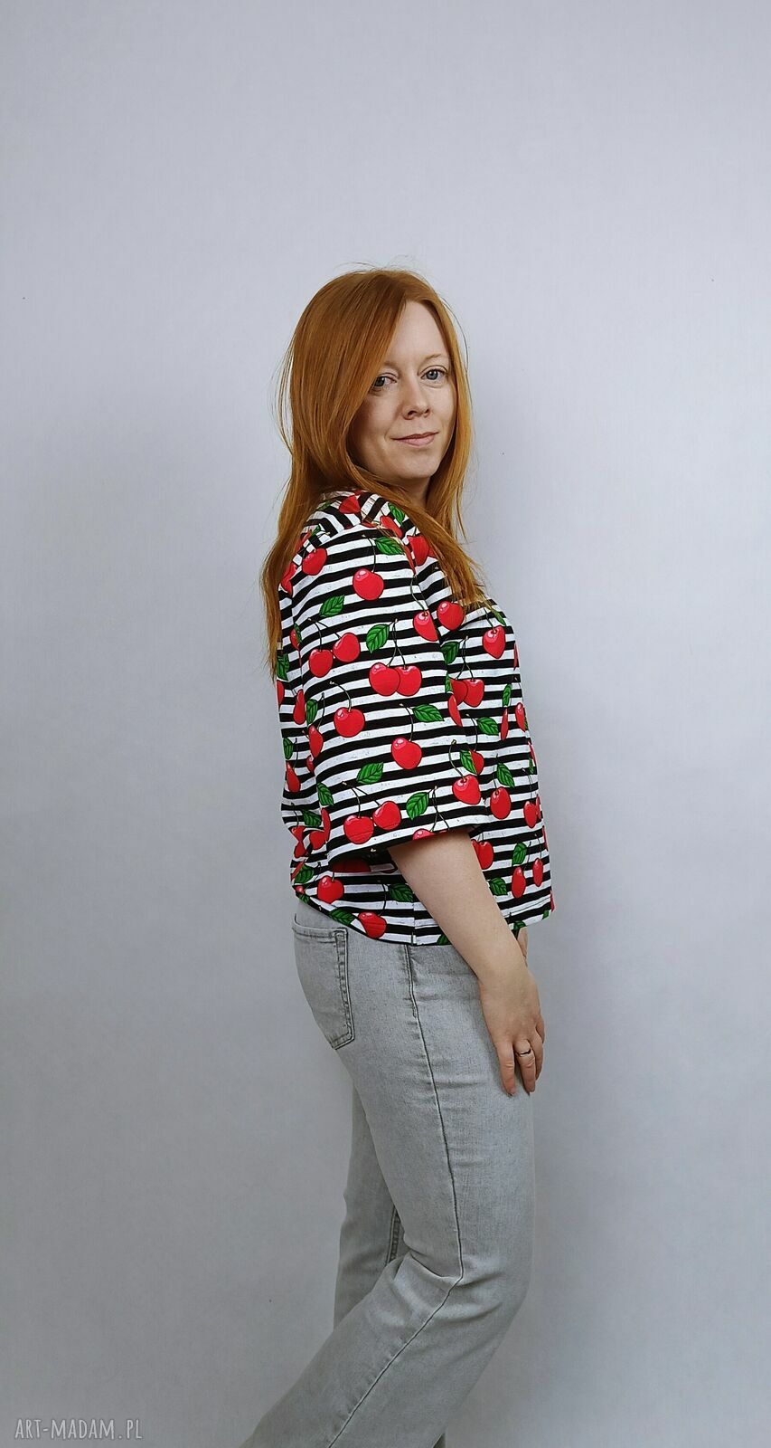 T-shirt damski CHILL CHERRY - ręcznie szyty oversize
