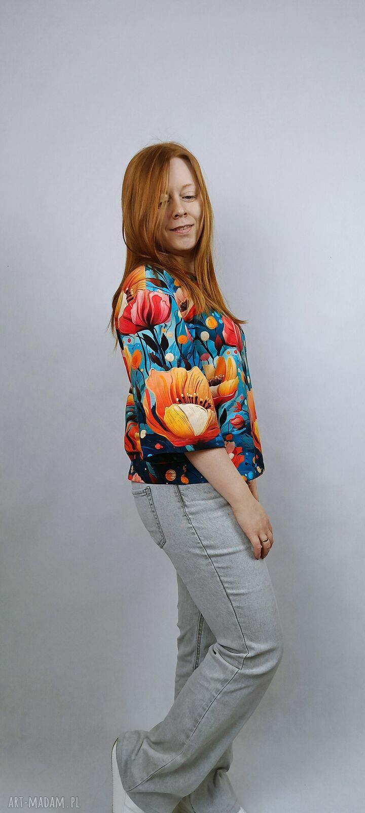 T-shirt damski Chill Niebiański Ogród - kwiaty w fasonie oversize