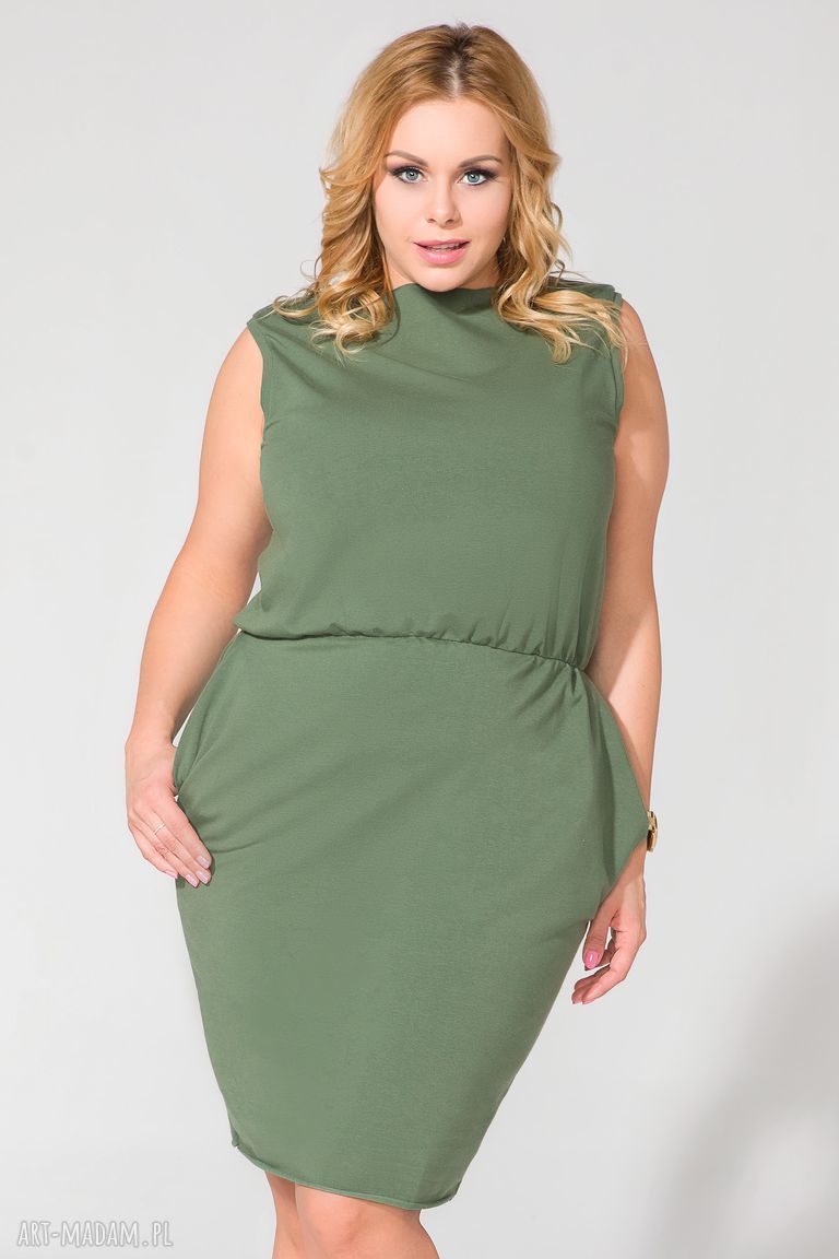 Sukienka T132 zielona PLUS SIZE z dzianiny letniej - kieszenie i ściągnięcie w talii