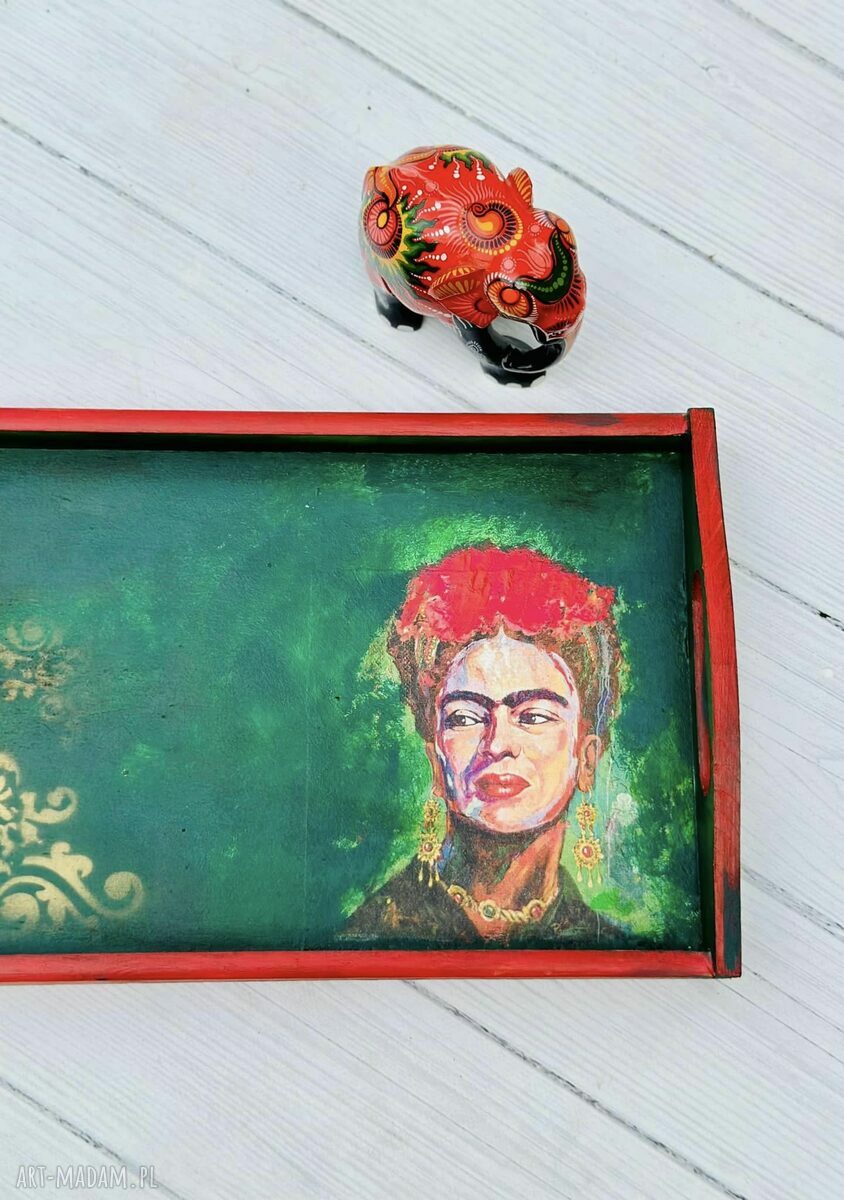 Drewniana taca dekoracyjna z motywem Fridy Kahlo - prezent w stylu shabby chic