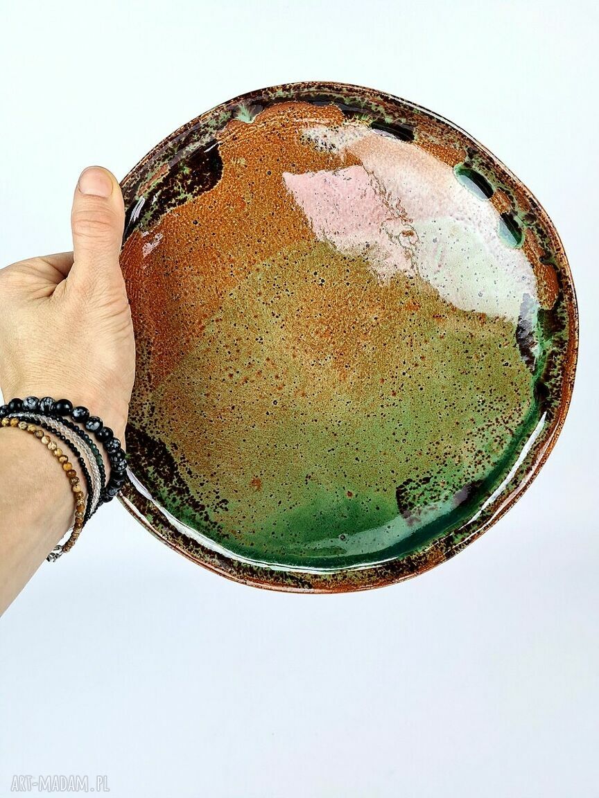Ręcznie robiony talerz ceramiczny z efektownym szkliwem