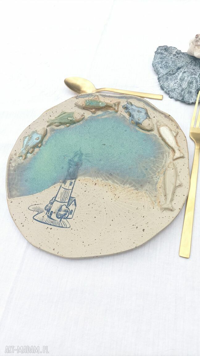 Talerz ceramiczny „Wielka fala” - morze, latarnia morska i rybki (23 cm)