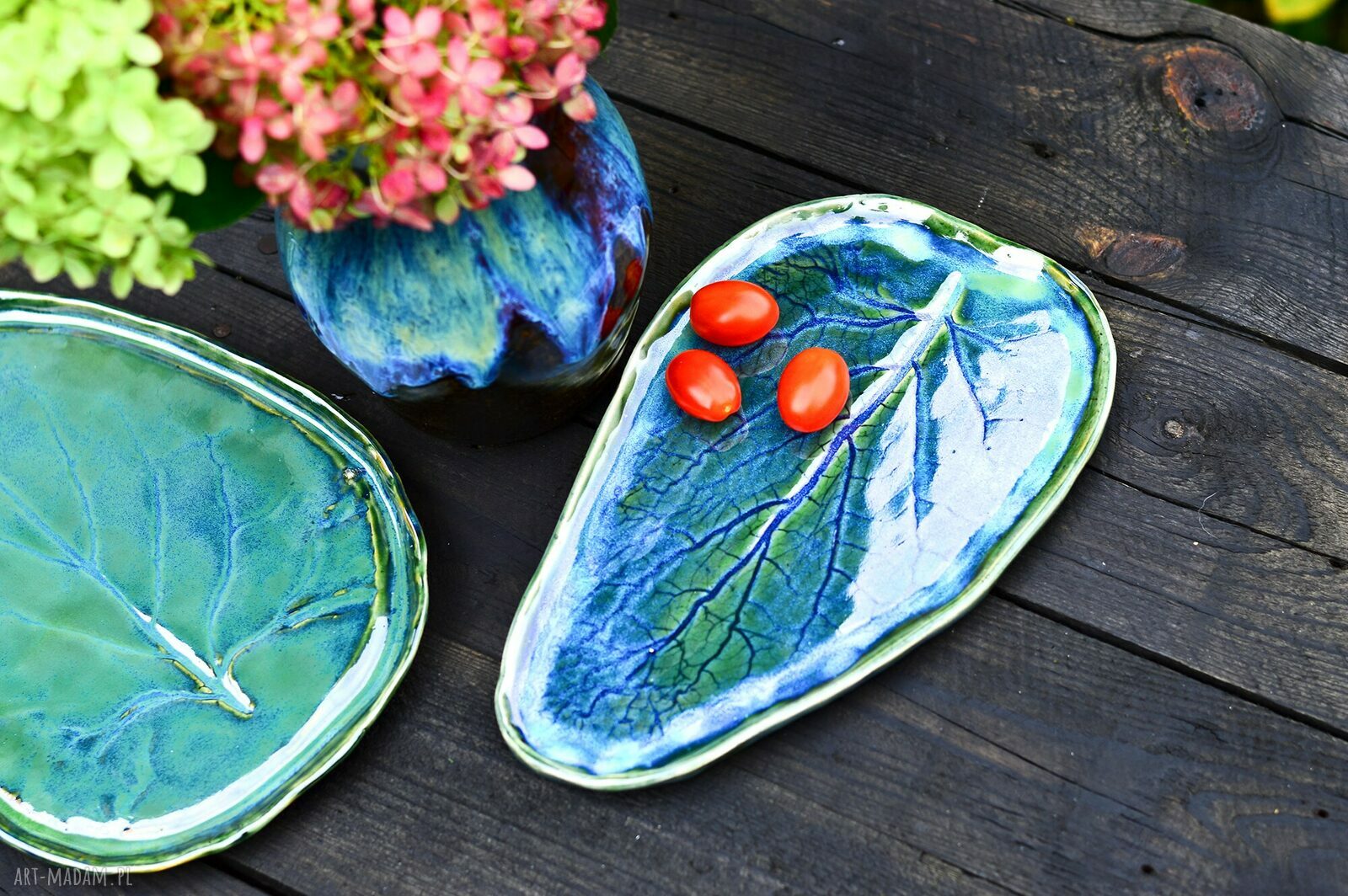 Talerz ceramiczny w kształcie liścia - niebiesko-zielona patera