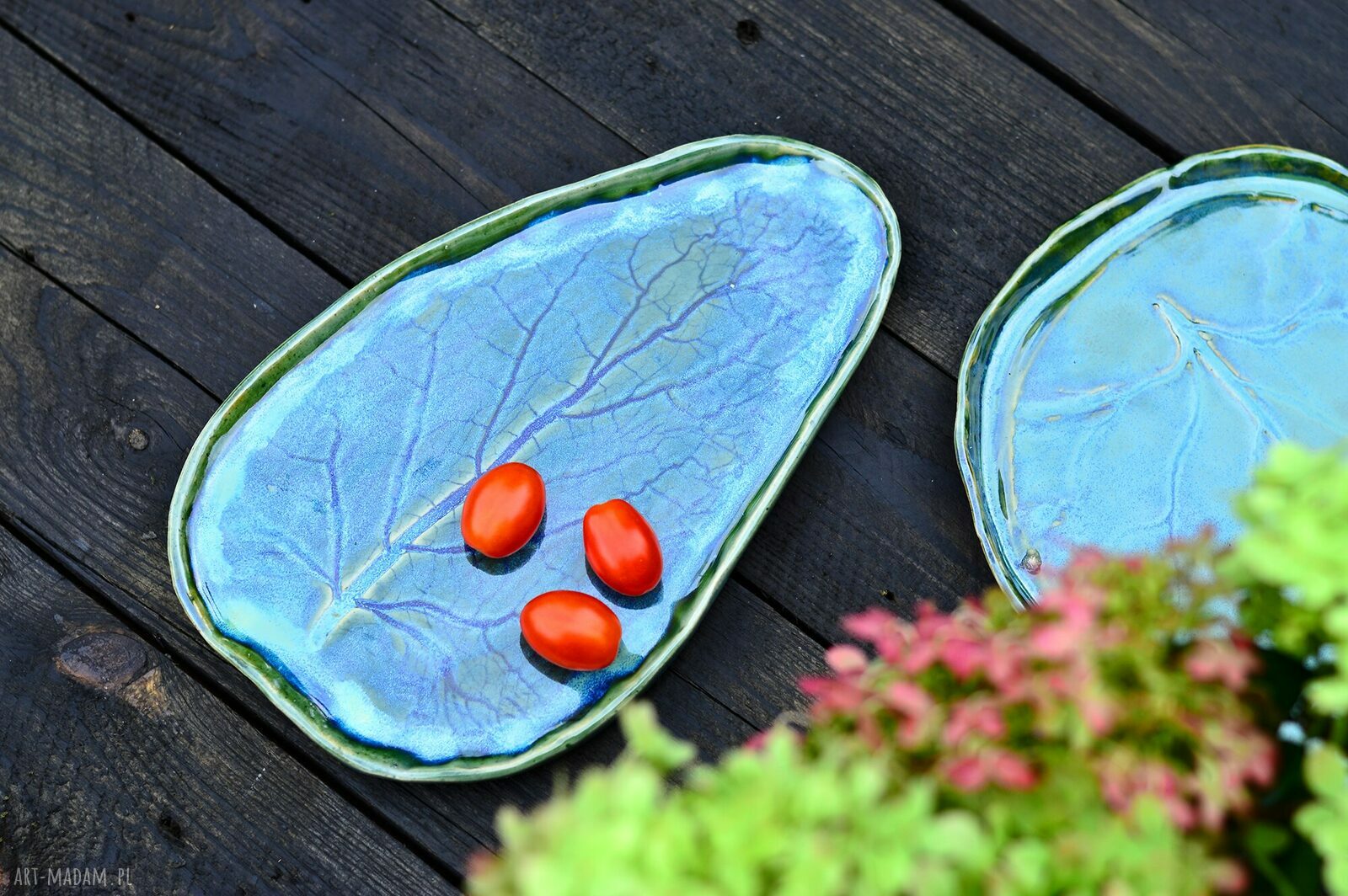 Talerz ceramiczny w kształcie liścia - niebiesko-zielona patera