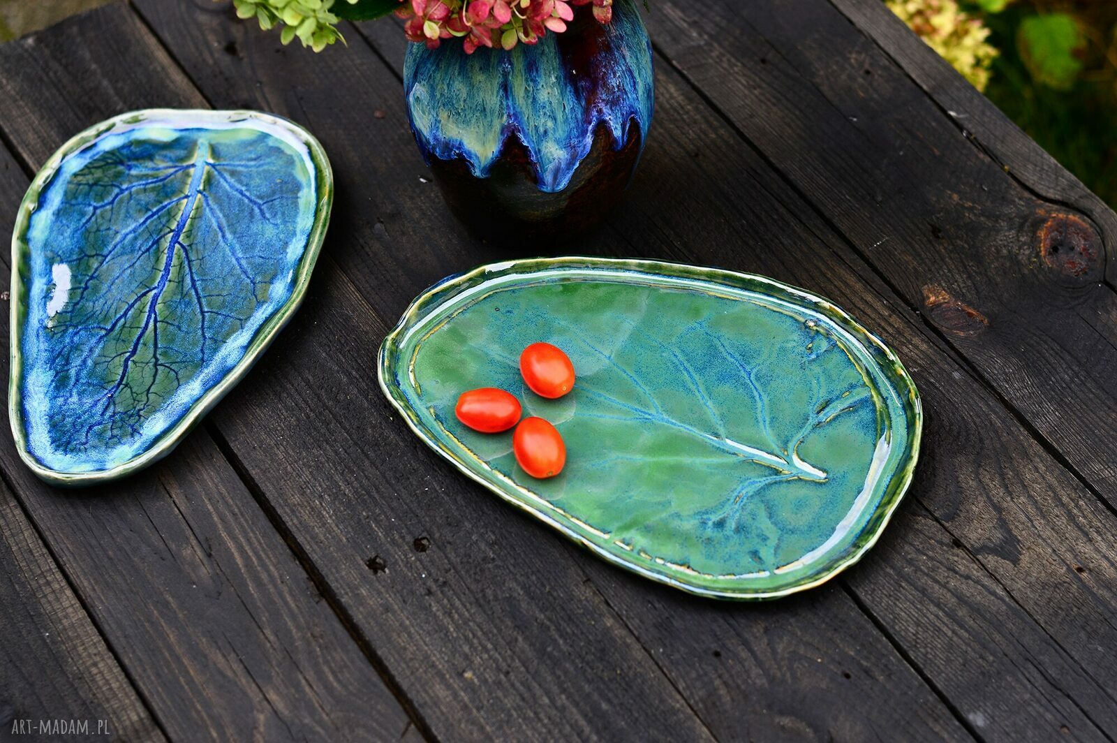 Zielony talerz ceramiczny w kształcie liścia - rękodzieło Azul Horse
