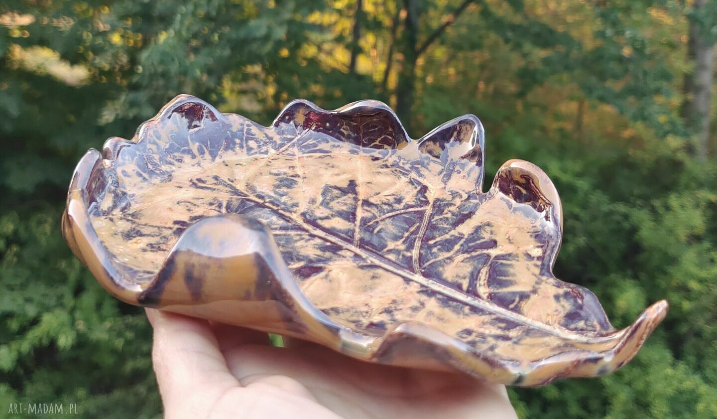 Ceramiczny talerz z prawdziwym liściem dębu - podstawka na biżuterię i świece