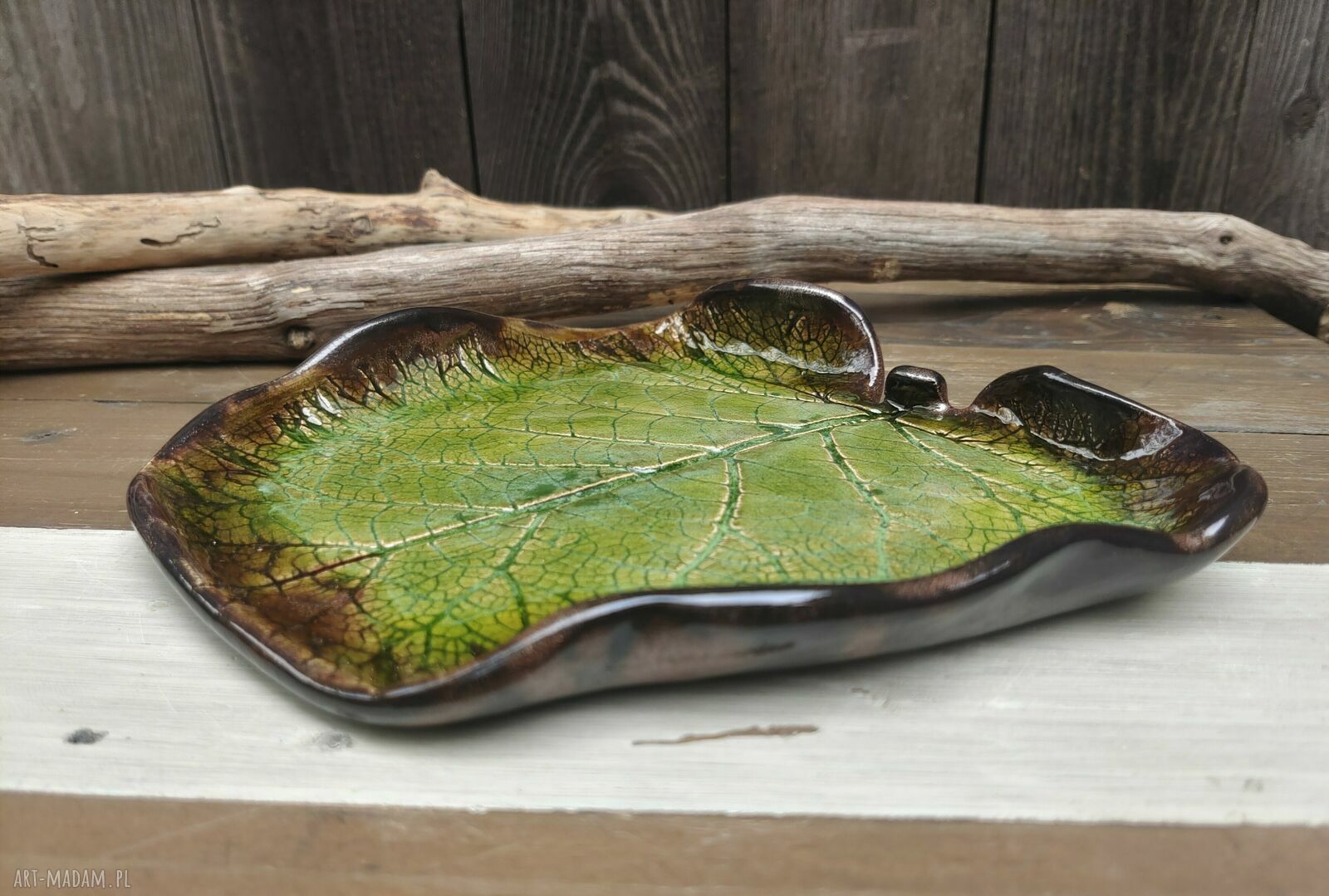 Ceramiczny talerz liść c903 - paterka na biżuterię, świecę i kadzidło