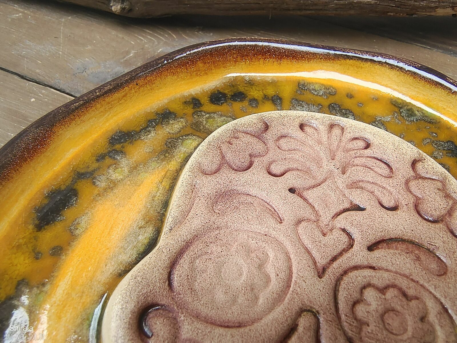 Ceramiczny talerzyk z czaszką C877 - na kadzidła, Palo Santo i biżuterię