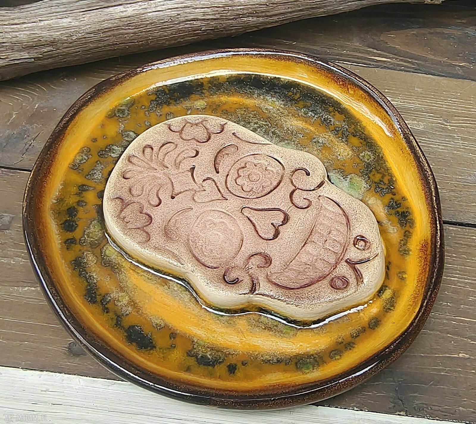 Ceramiczny talerzyk z czaszką C877 - na kadzidła, Palo Santo i biżuterię