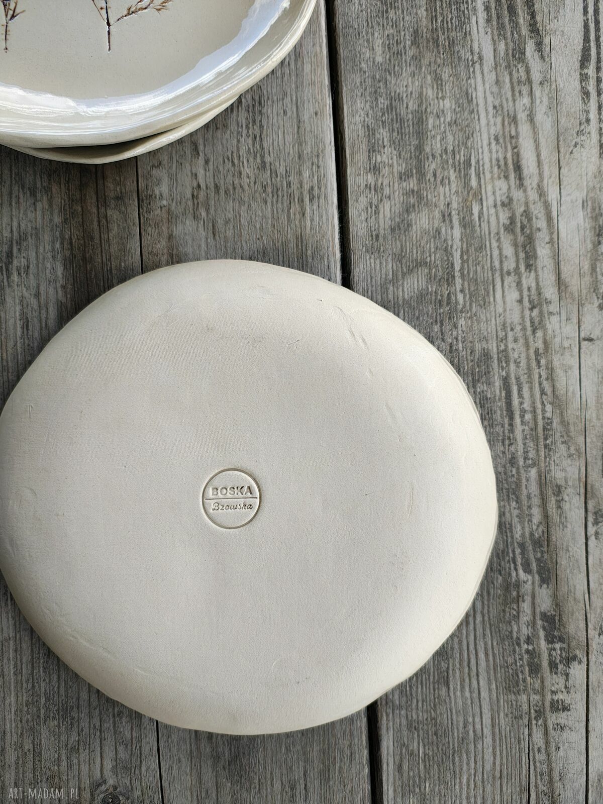 Talerzyk ceramiczny 23 cm „Smakuj życie” - ręcznie robiony z gliny