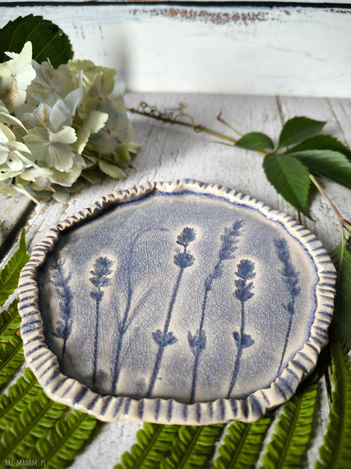 Talerzyk ceramiczny z motywem lawendy - podstawka na biżuterię i zegarek